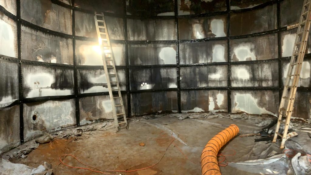 Tank Lining Inspection Corrosion, Contaminants, and Liner Deterioration: Triple Threats to ...